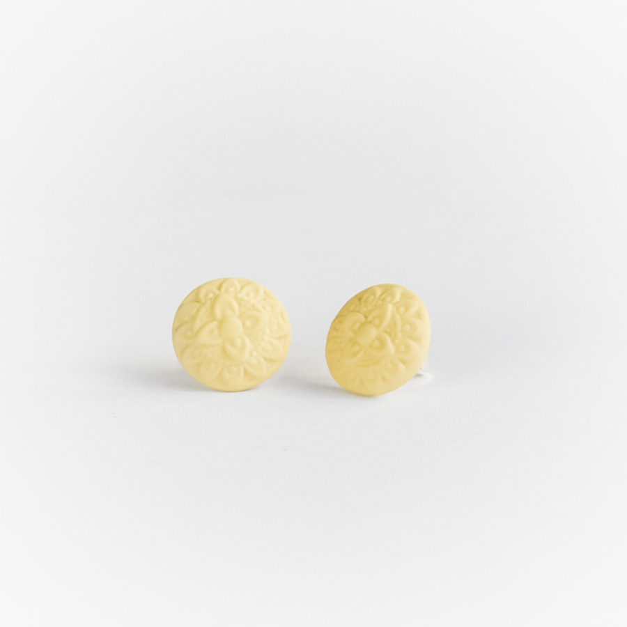 Sille ørestikker-Karrygul mat-0 Sille ørestikker-Karrygul mat-0