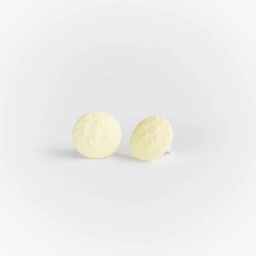 Sille ørestikker-Solgul mat-0 Sille ørestikker-Solgul mat-0